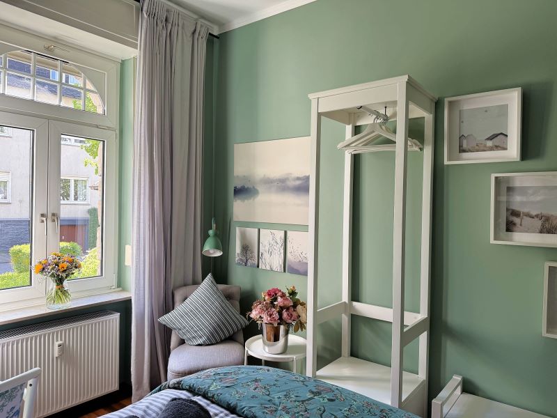 Schlafzimmer mit Doppelbett in Miss Sophie